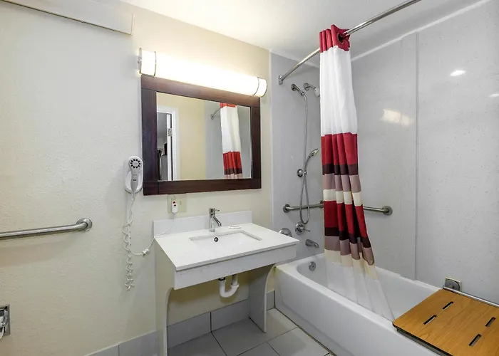 Motel Red Roof - 2*