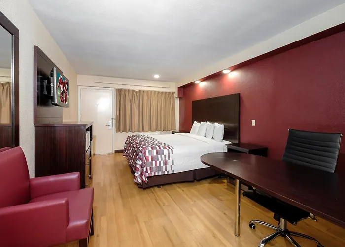 Red Roof - Motel