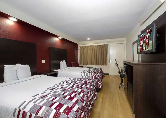 Red Roof - Motel 2*
