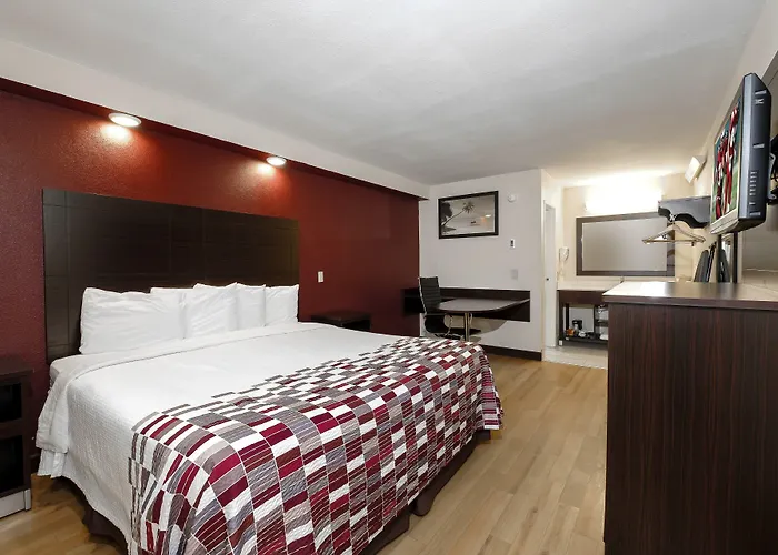 Red Roof - Motel 2*