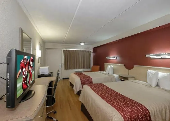 Red Roof - Motel 2*