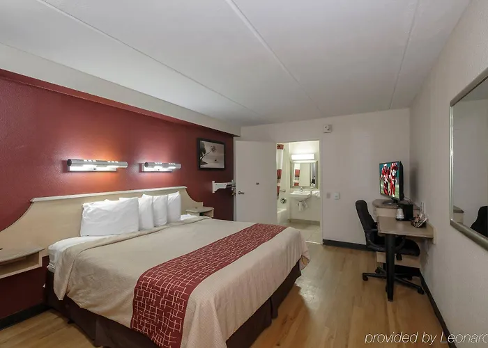 Red Roof - Motel